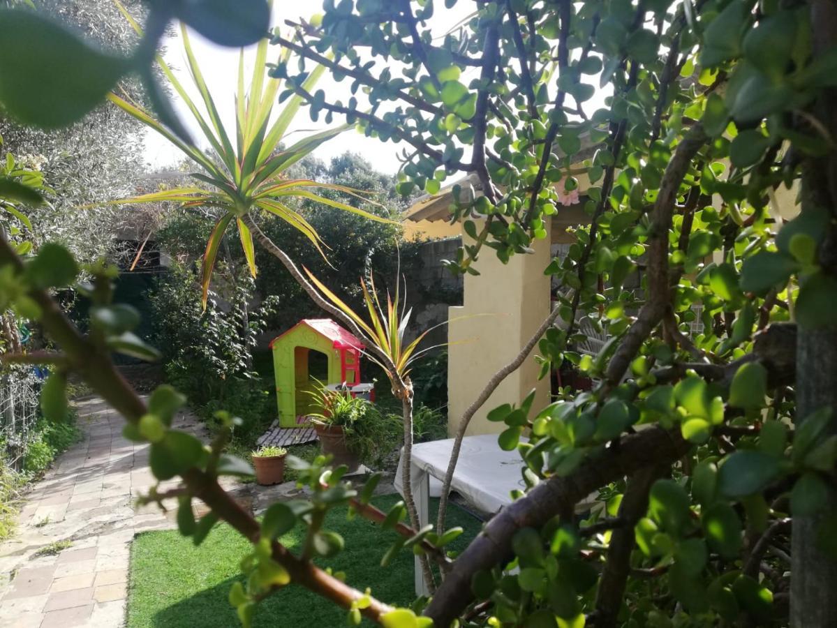 Sa Domu Antiga Villa Solarussa ภายนอก รูปภาพ