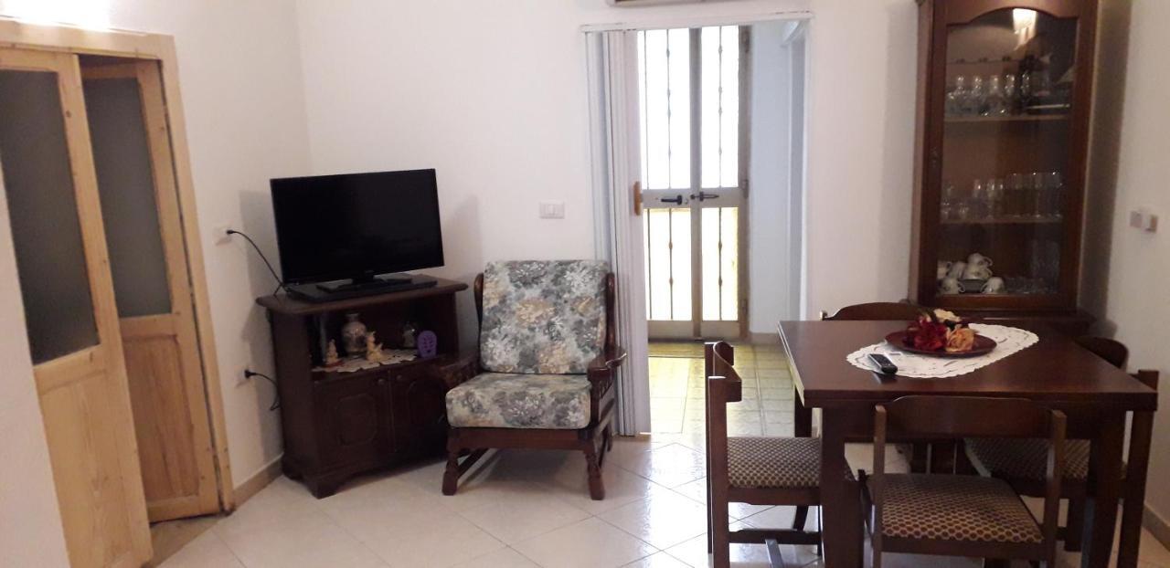 Sa Domu Antiga Villa Solarussa ภายนอก รูปภาพ